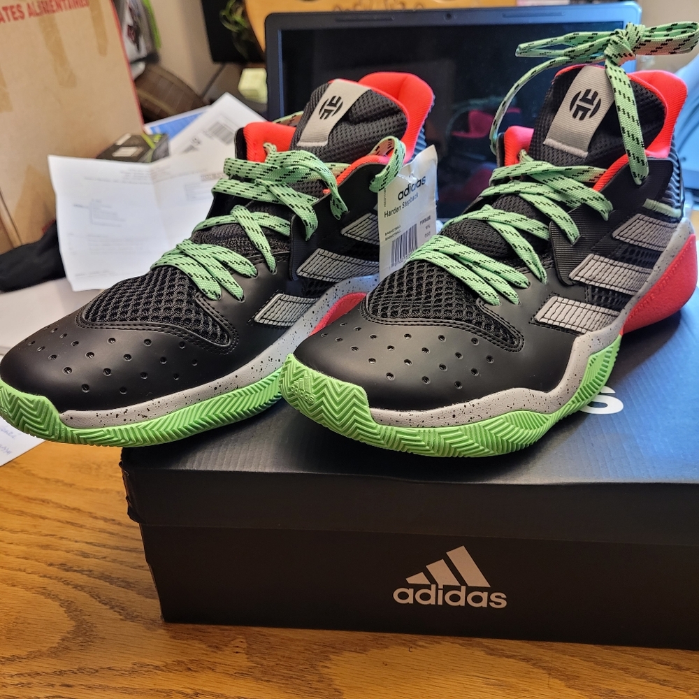 Man's Adidas Sneakers